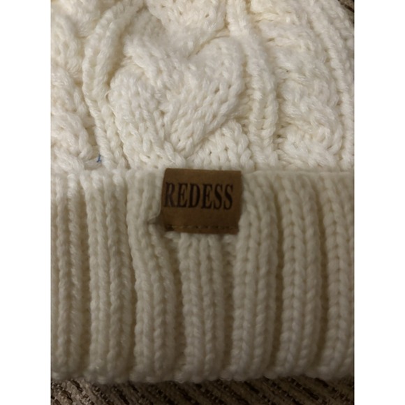 Redess Faux Fur Pompom Beanie Hat Cable Knit Fleece Lined Ski Snow Winter Womens - Picture 2 of 4